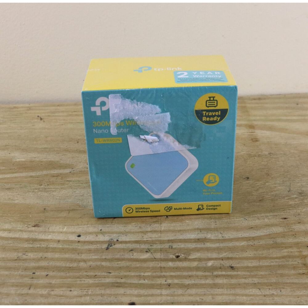 New TP-Link N300 Wireless Portable Nano Travel Router TL-WR802N Sealed